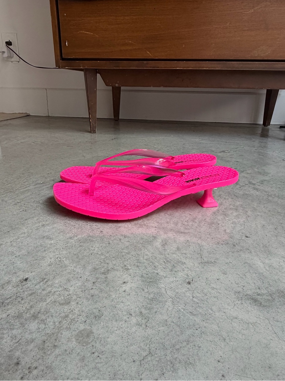 Fashion Nova Neon Pink Heeled Flip Flop Sandals